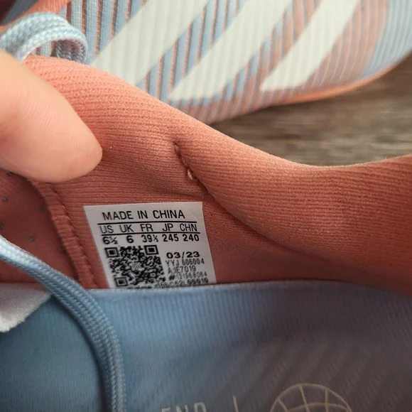 ADIDAS The Road Shoe 2.0 Size W: 7.5 M: 6.5 Unisex - Picture 6 of 16